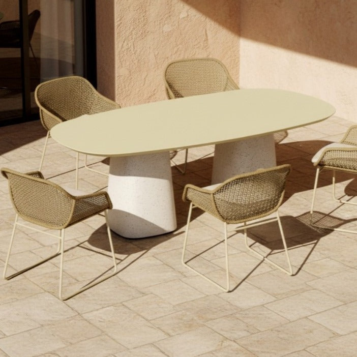 Table à manger BELUGIA
