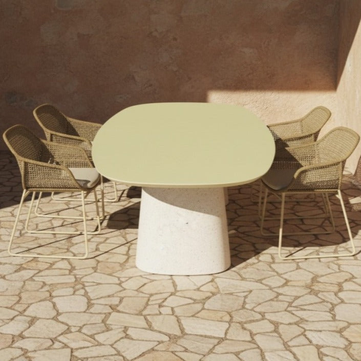 Table à manger BELUGIA